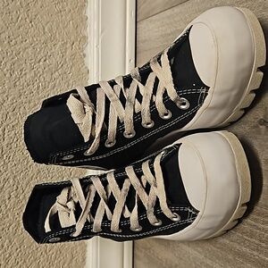 size 6: black platform converse
